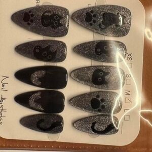 Midnight Meow‎ Nail Set – Pre-Designed Press-On Whimsy